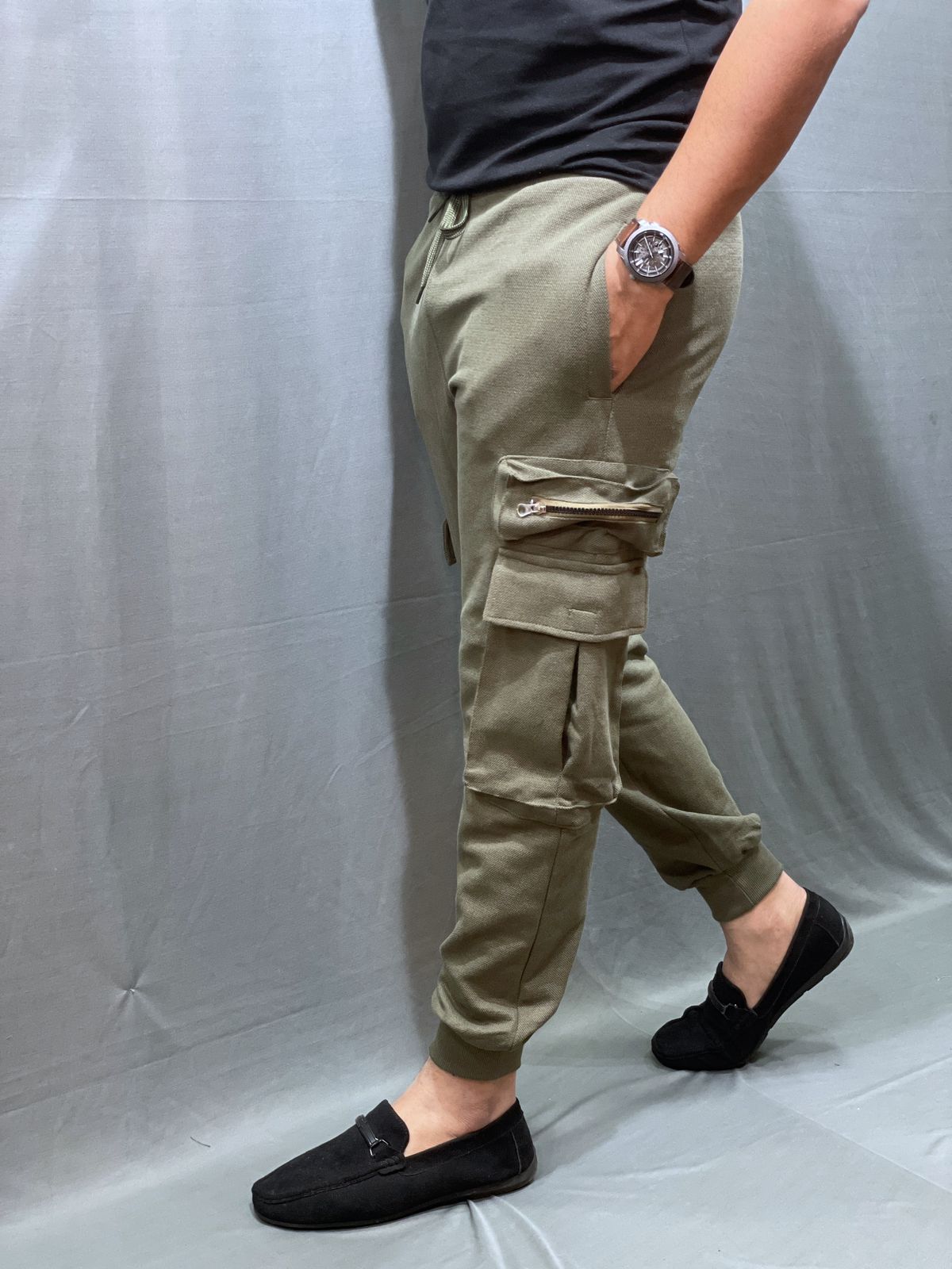 Waffle Track With 6 Pocket Style